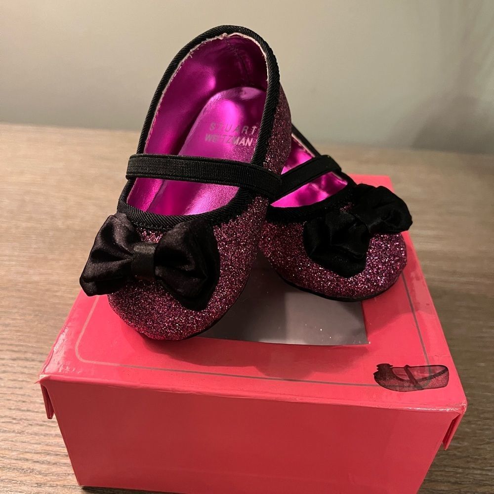 Stuart Wietzman baby shoes - pink glitter